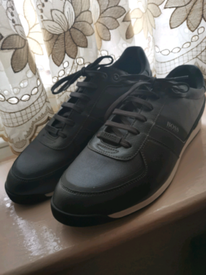 mens trainers size 9